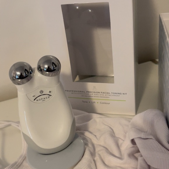 NuFace micro-current Trinity pro + ele attachment. Gently used a handful times💕 - Picture 4 of 4